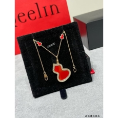 Qeelin Necklaces